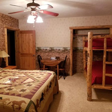 Sunlit Oasis Bed & Breakfast Notom Ngoại thất bức ảnh